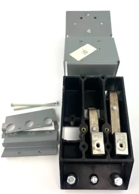 30-11268 CUTLER-HAMMER Eaton Mcc Pole Line Stab Power Lugs