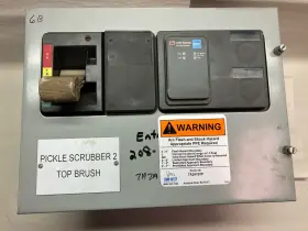 W200M2CFC CUTLER-HAMMER Mcc Starter Feeder Breaker