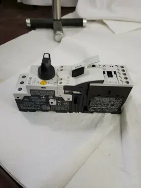 XTSC004BBTD CUTLER HAMMER Eaton Motor Control Fvnr Cont Vdc