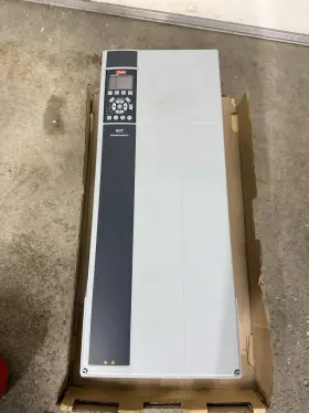 132L4605 DANFOSS Automation Motor Drive Box Freight