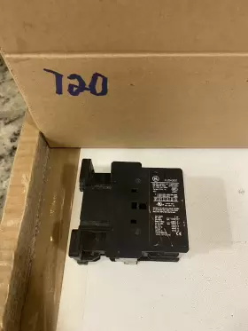 CL25A300T GE Contactor Volt Coil #2
