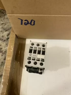 CL25A300T GE Contactor Volt Coil