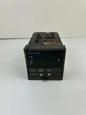 DC330L-E0-000-20-0A0000-00-0 HONEYWELL Temperature Controller