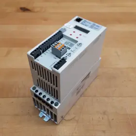 E84AVBCE3714SX0 LENZE Frequency Converter Pe Ac