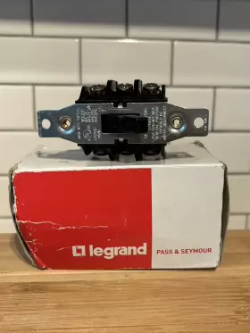 7803-MD MD Legrand Pole Motor Switch