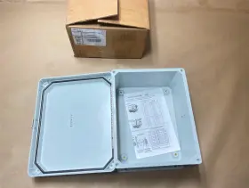 VJ1008HWPL1 NVENT Vynckier Metallic Fiberglass Enclosure Box