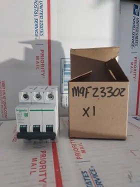 M9F23302 SCHNEIDER ELECTRIC Box Sp