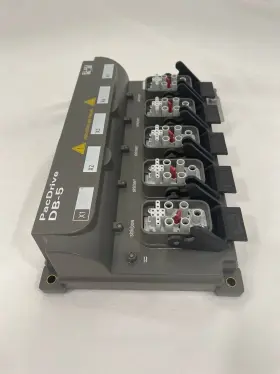 VBO03S00 SCHNEIDER ELECTRIC Elau Pac Drive Distribution Box #3