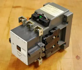 3TB4617-0B SIEMENS Contactor Nema Coil