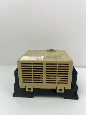 SDGR-SDA350A01BY28 YASKAWA ELECTRIC Servopack Drive #3