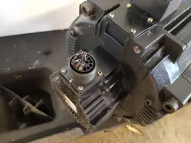 SGMD-40AWA-YR13 YASKAWA Ac Servo Drive #2