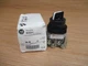 Allen Bradley 800H-JR2KA7 Selector Switch 800HJR2KA7 W/ (2) 800T-XA1